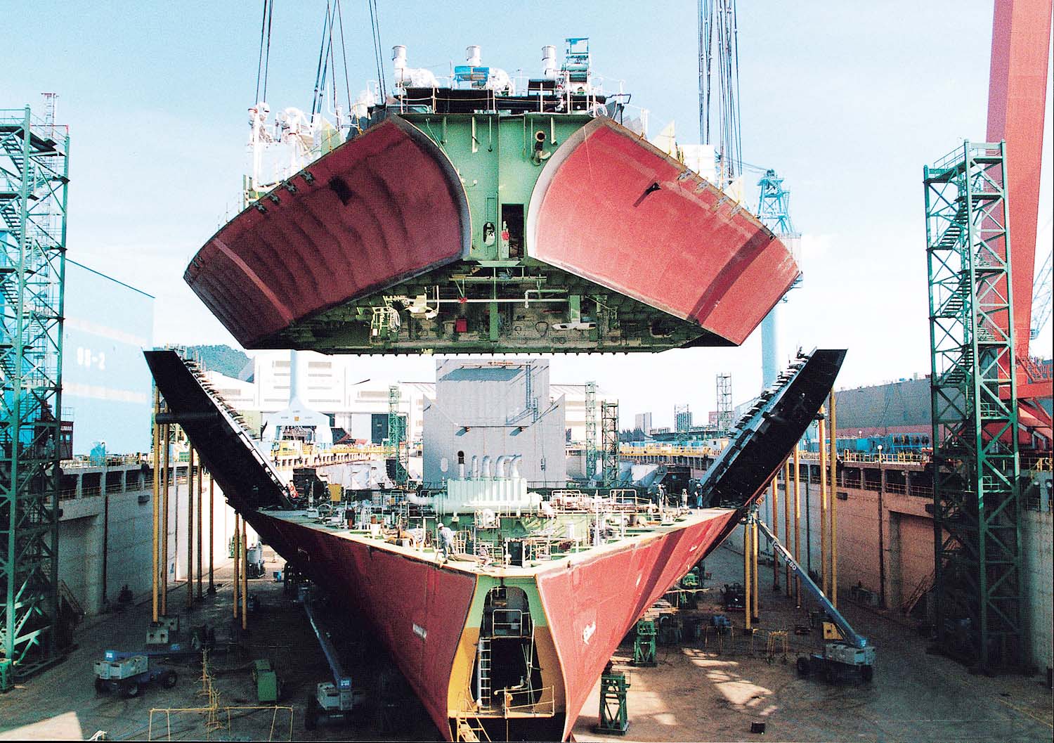 Shipbuilding shares soar on Europe’s natural gas supply problem