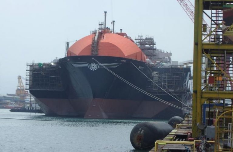 Global LNG floating storage hits record high on steep contango ahead of winter