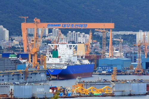 DSME back to work to meet ship delivery after 51-day strike ends