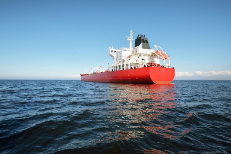China and India Snapping Up Russian Oil Above Western Price Cap