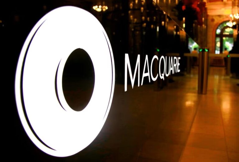 Macquarie expects $1 bln from sale of U.S. port terminal operator Ceres