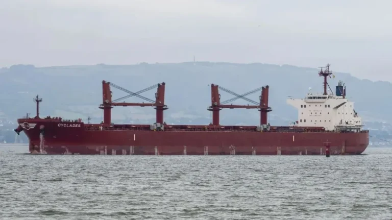 Houthis Attack Greek Ship, 2 US Destroyers
