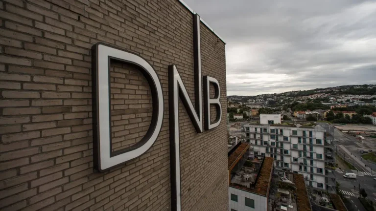 Norway’s DNB tops quarterly profit forecast on lending, advisory income growth