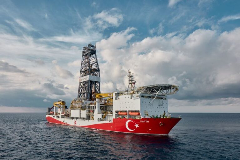 TPAO buys two drillship from Norway