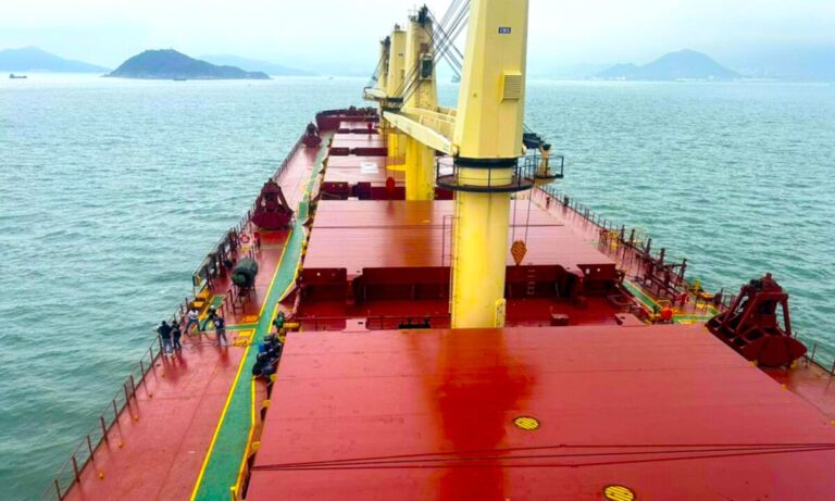 Castor Announces Sale & Leaseback of M/V Magic Thunder