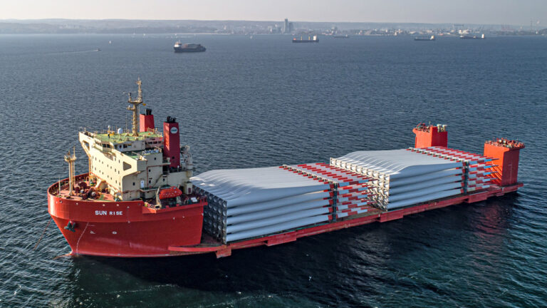 SAL Heavy Lift expands fleet with Semi-Submersible Vessels
