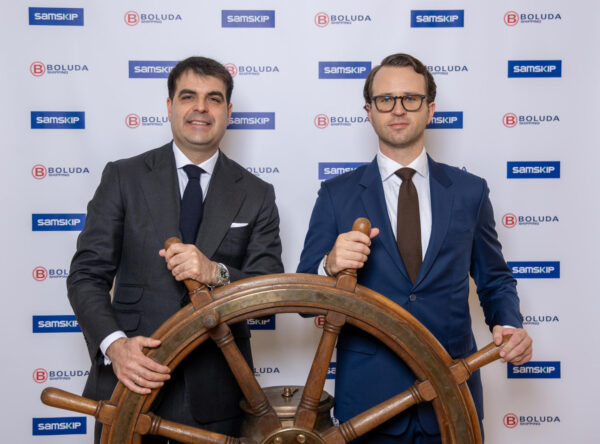 Boluda buying Samskip